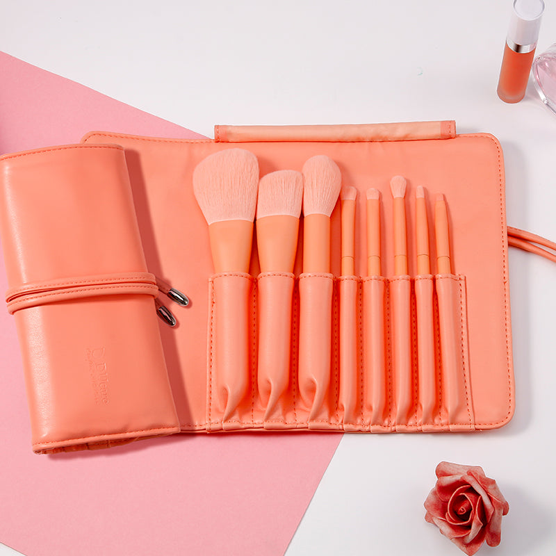 Kitten Cute Girls 8 Piece Face & Eye Travel Brush Set