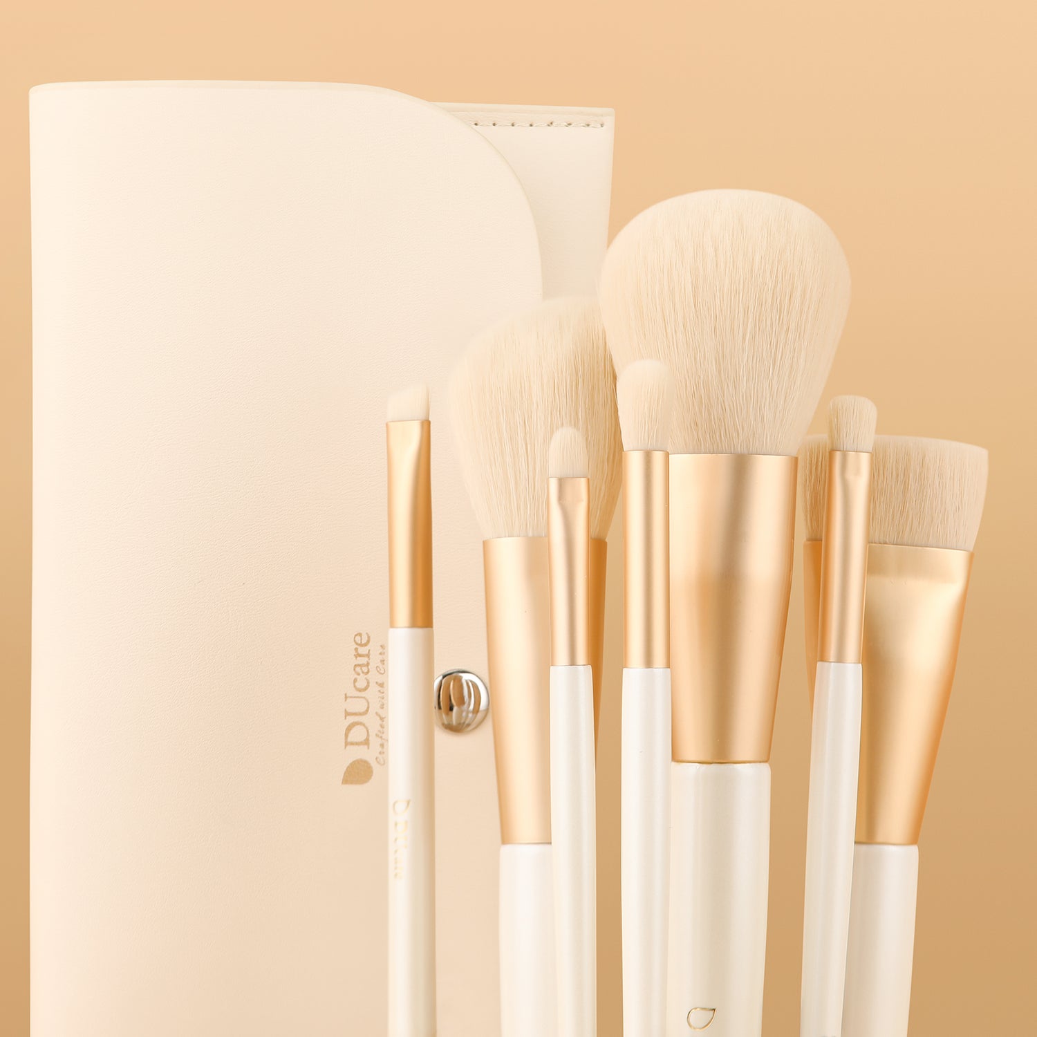 7 Piece Platinum Makeup Brush Set with Bag