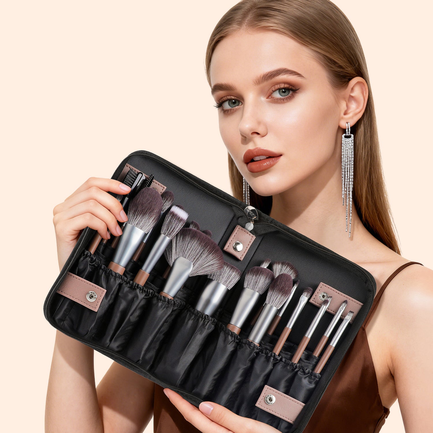Chocolate Life 22-Piece Face & Eye Makeup Brush Set