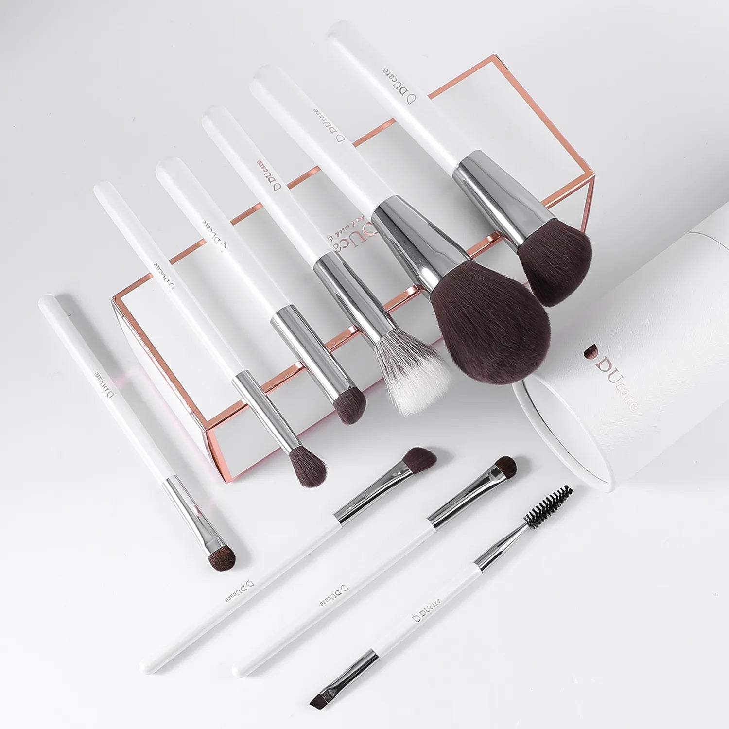 White 9Pcs Face & Eye Brush Set with Holder