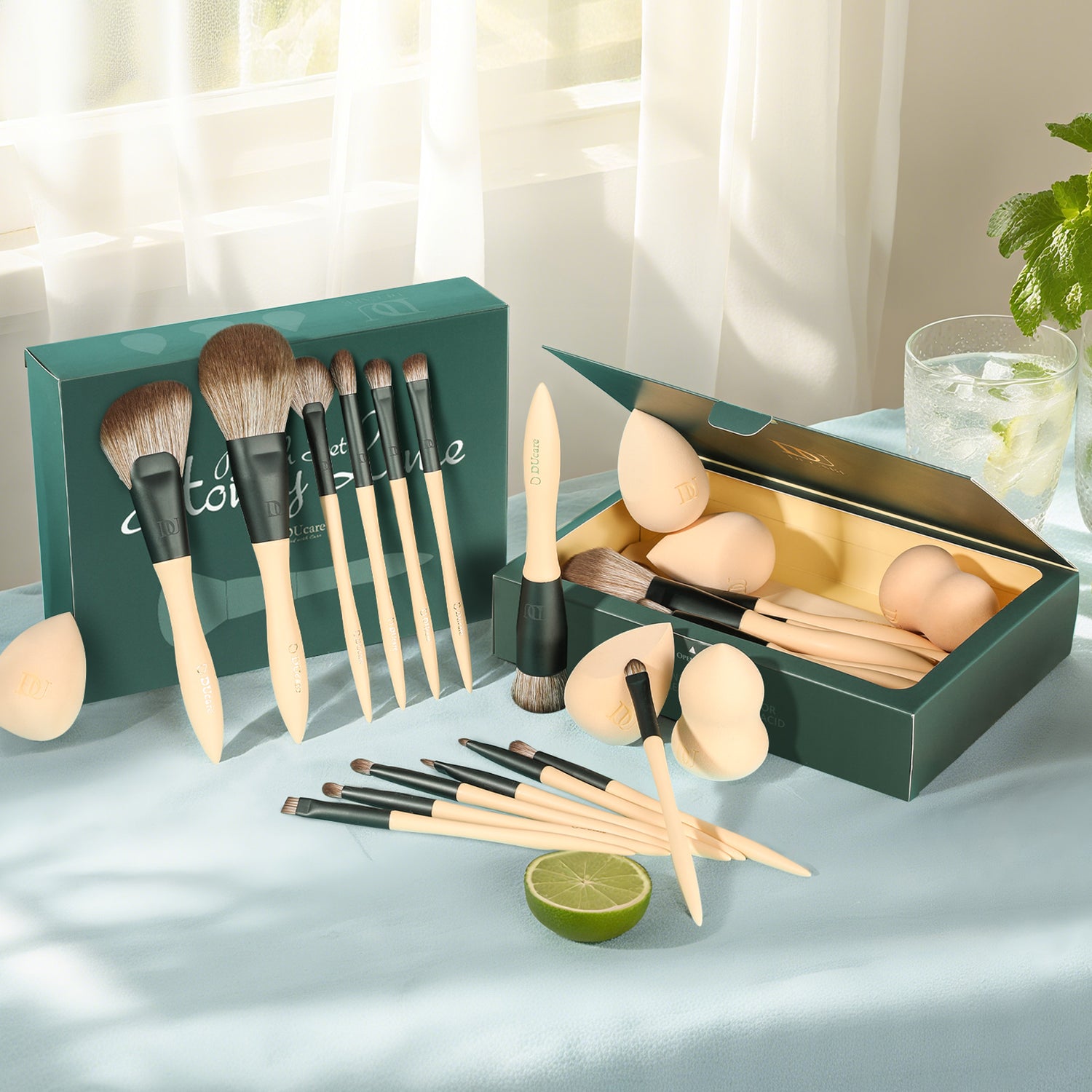 Lime Mojito Natural Touch Face & Eye Brush Set with Makeup Sponges