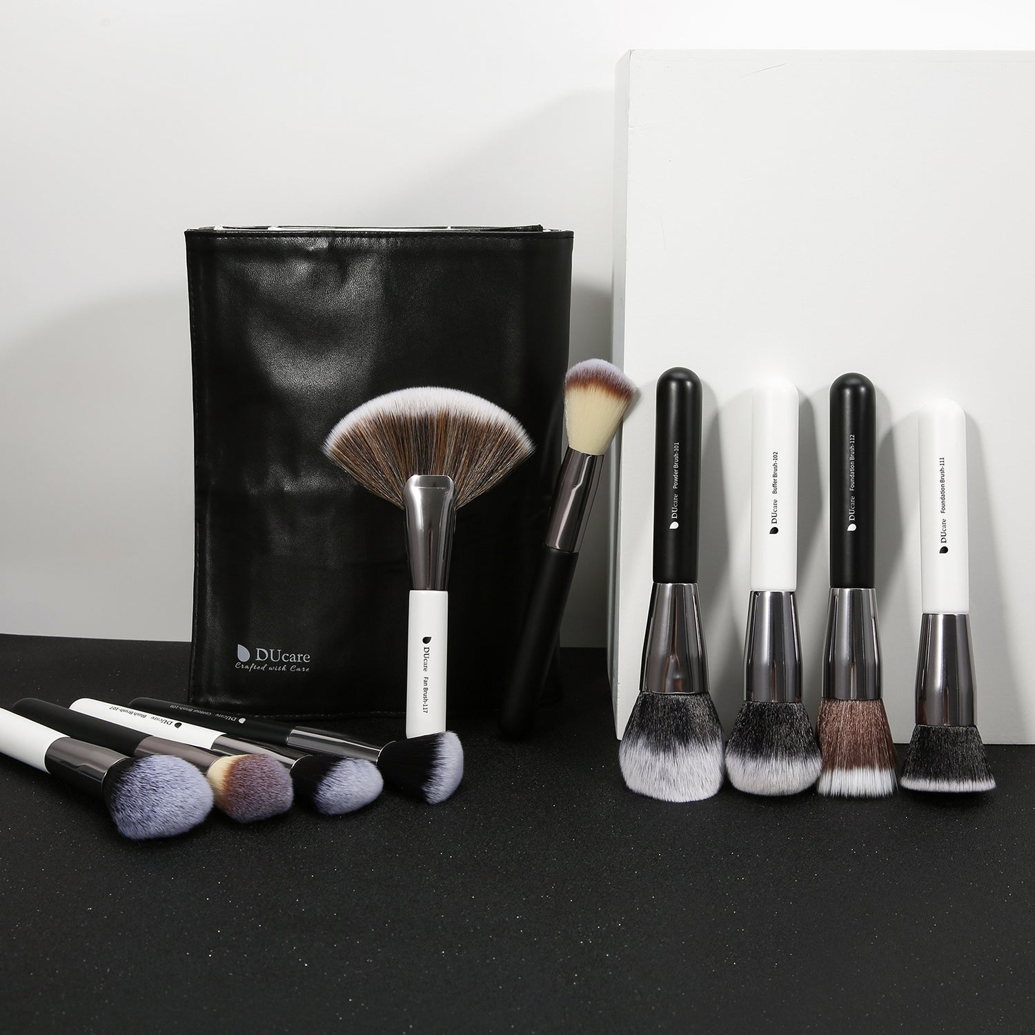 Panda Luxury Pro Artistry 31-Piece Face & Eye Brush Set