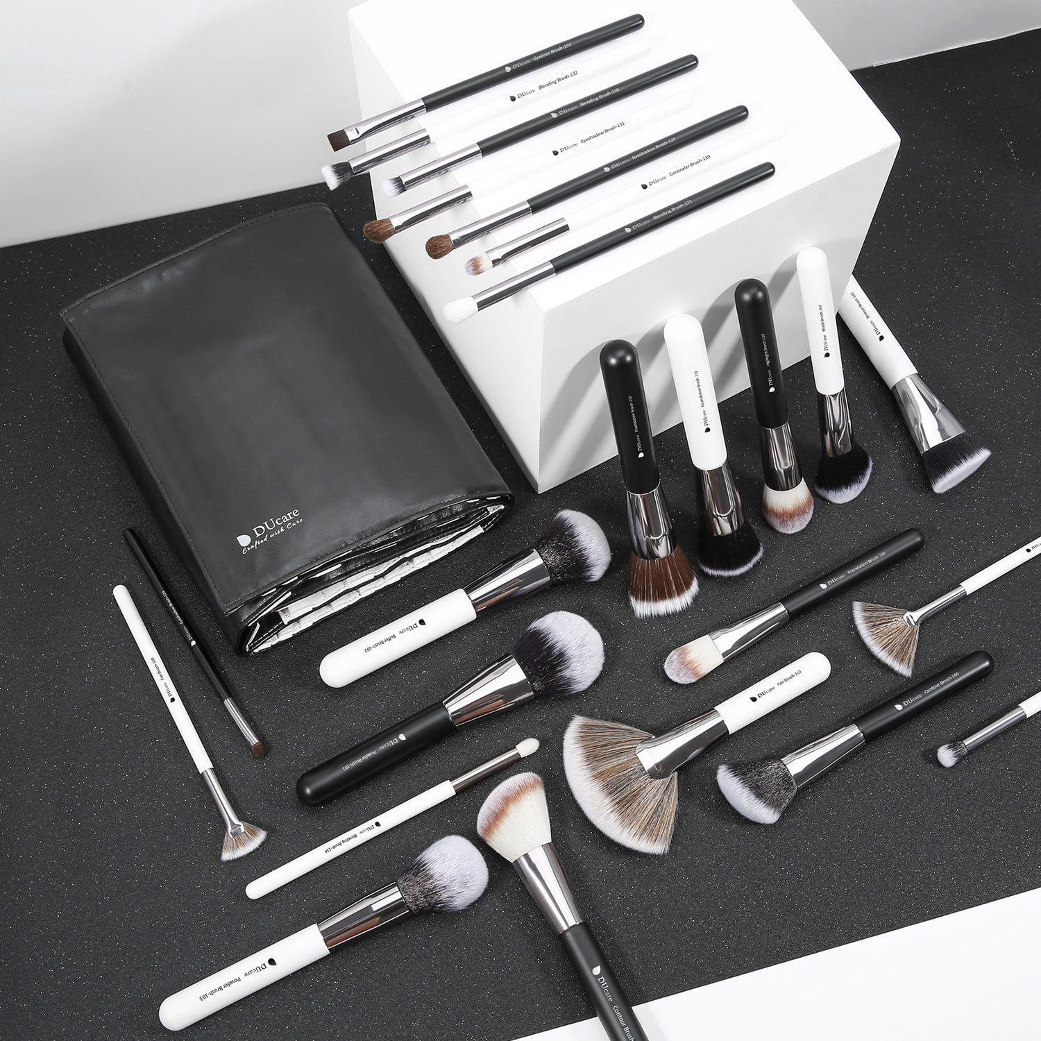 Panda Luxury Pro Artistry 31-Piece Face & Eye Brush Set