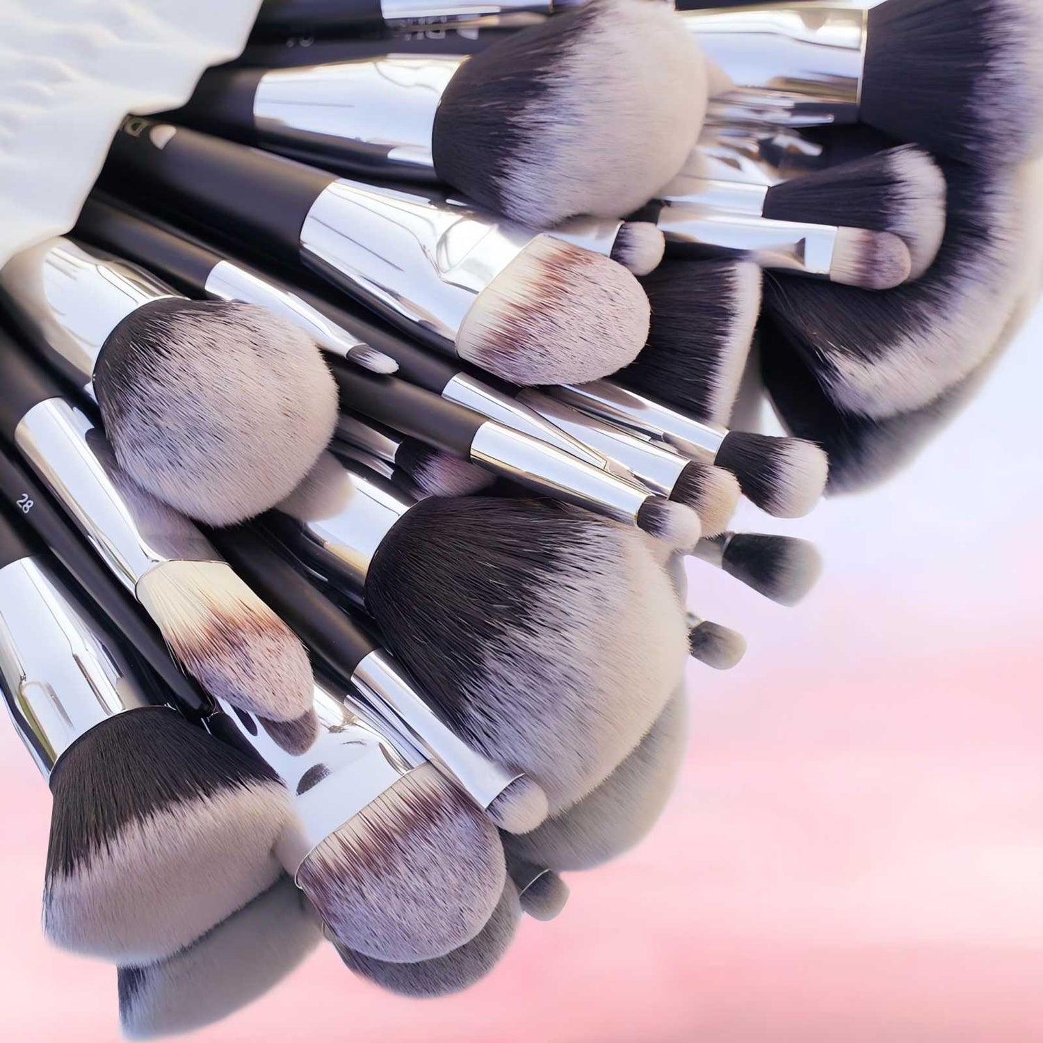 Panda Luxury Pro Artistry 31-Piece Face & Eye Brush Set