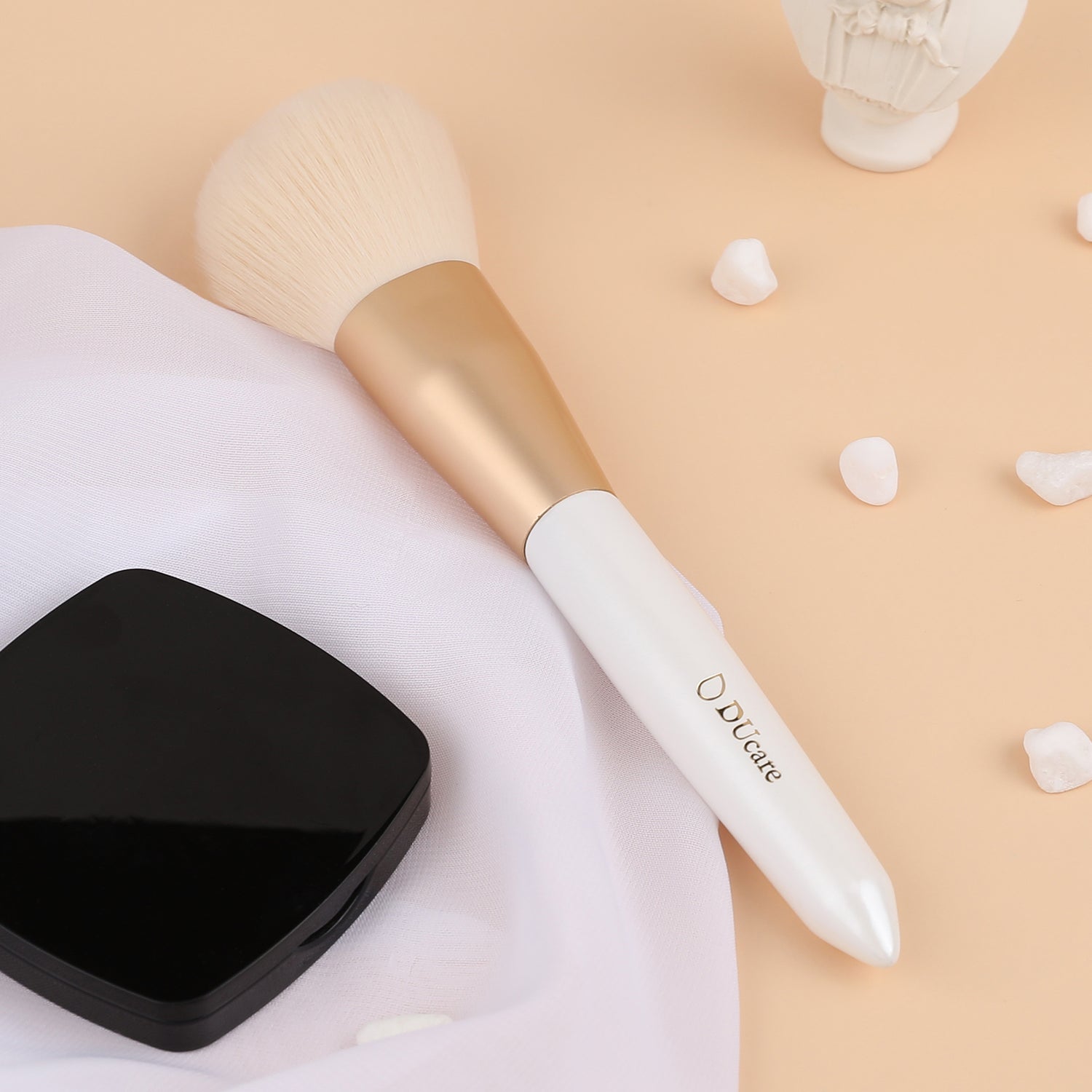 Platinum Powder Brush