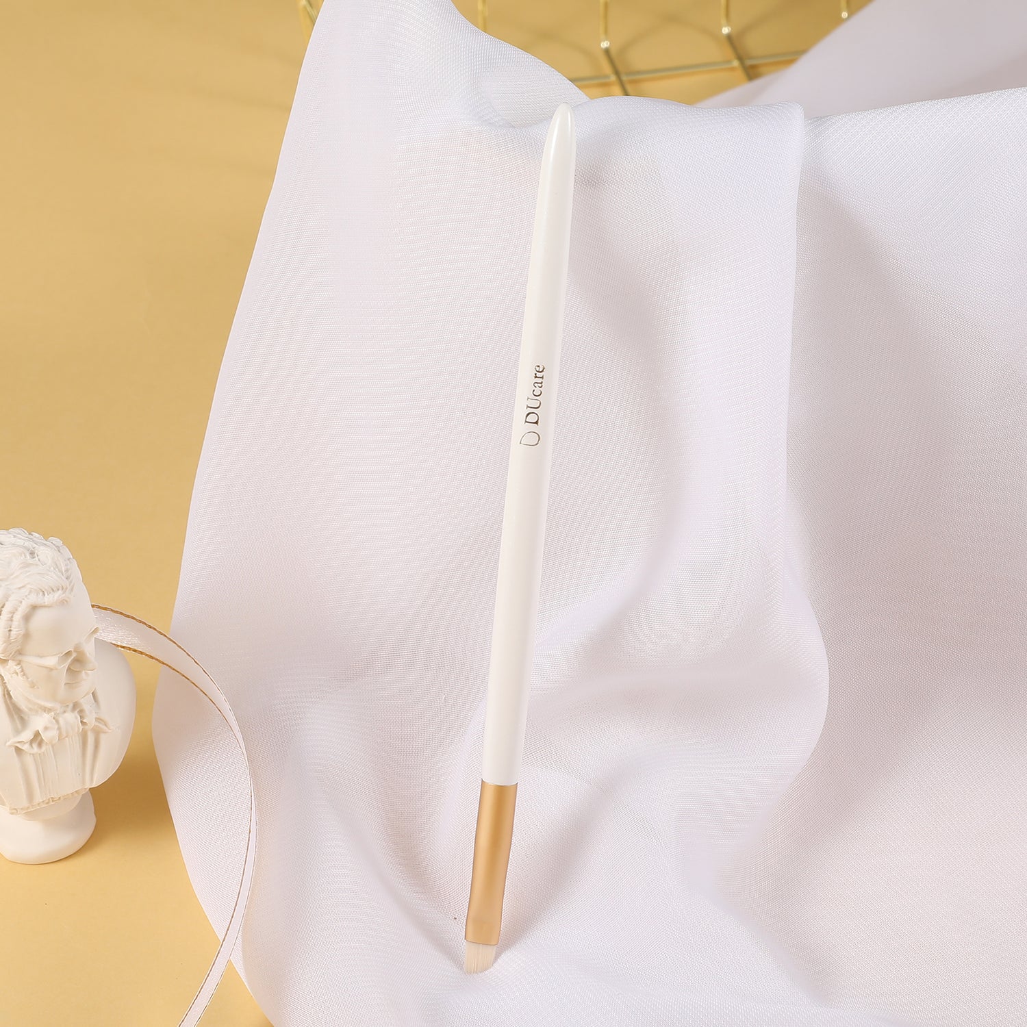 Platinum Eyebrow Brush