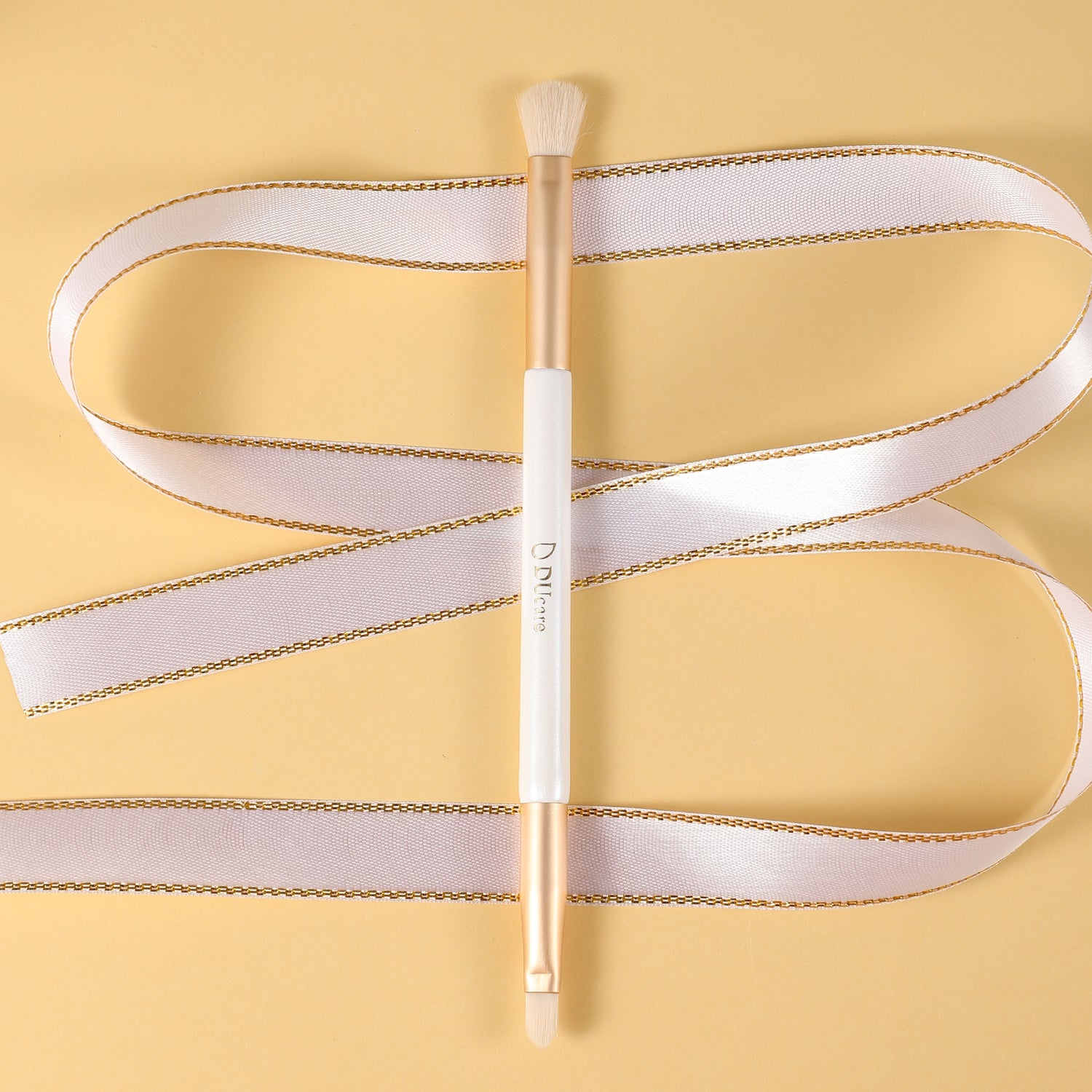 Platinum Eyeshadow Brush & Lip Brush