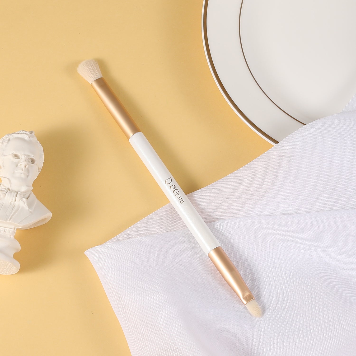 Platinum Eyeshadow Brush & Lip Brush