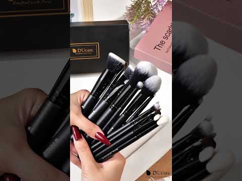 Classic Black Essential Upgraded Face & Eye Brush Set (15 PCS)