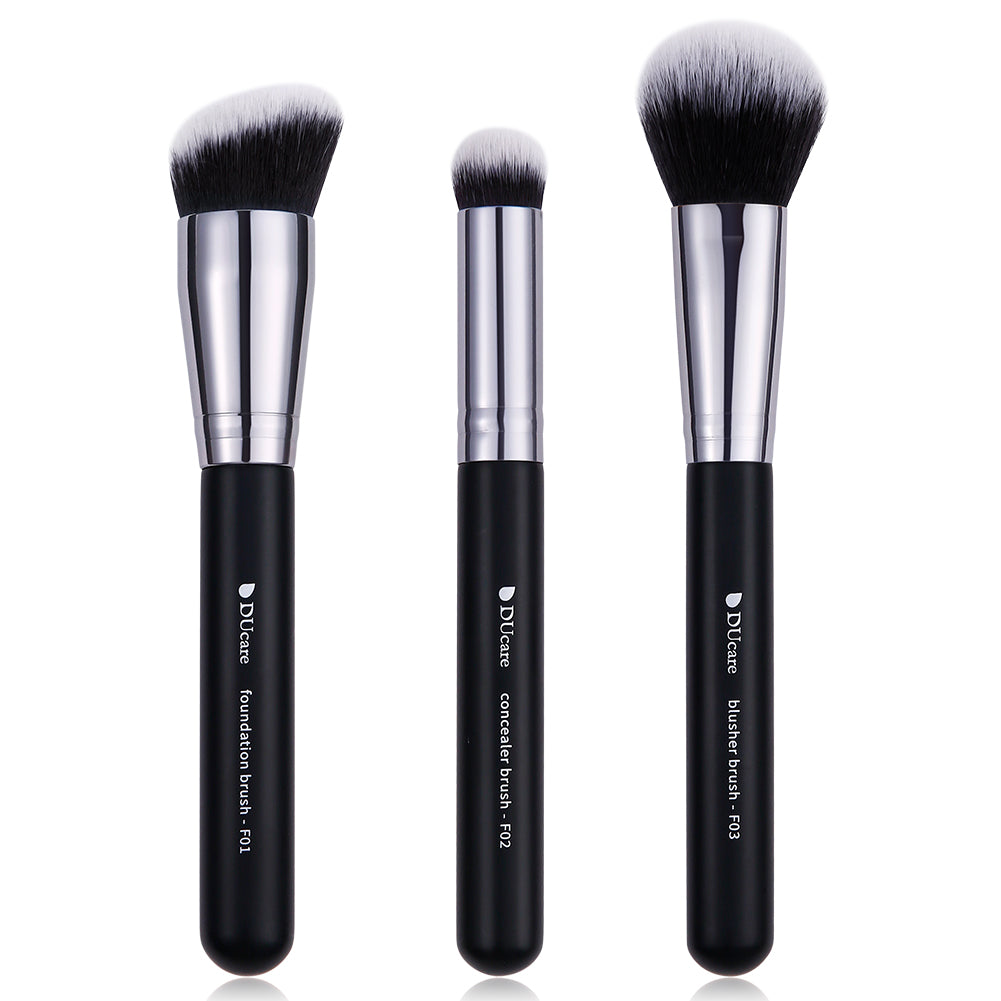 concealer-brush