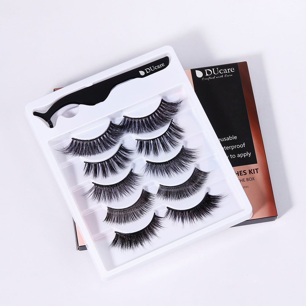eyelashes