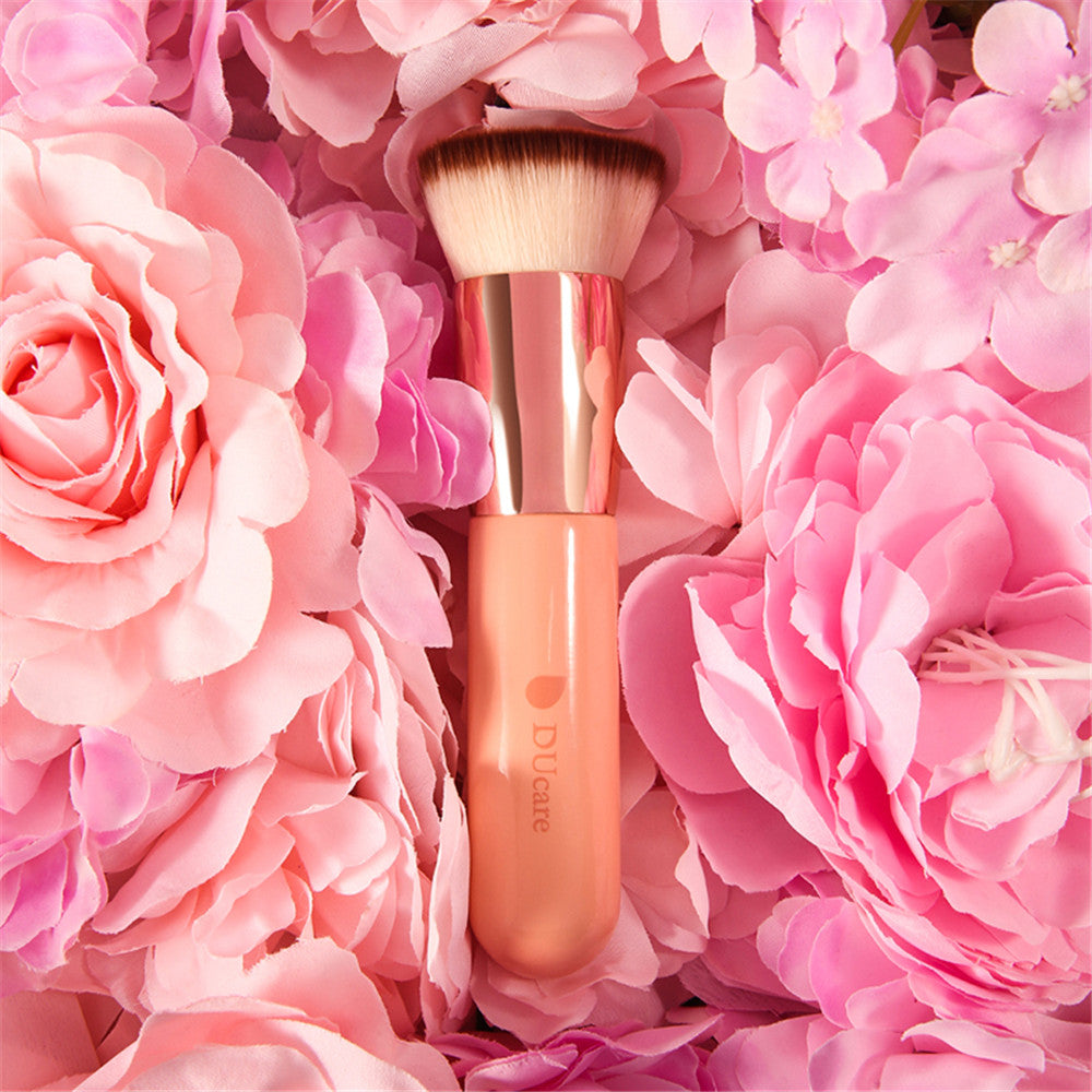 flat-foundation-brush