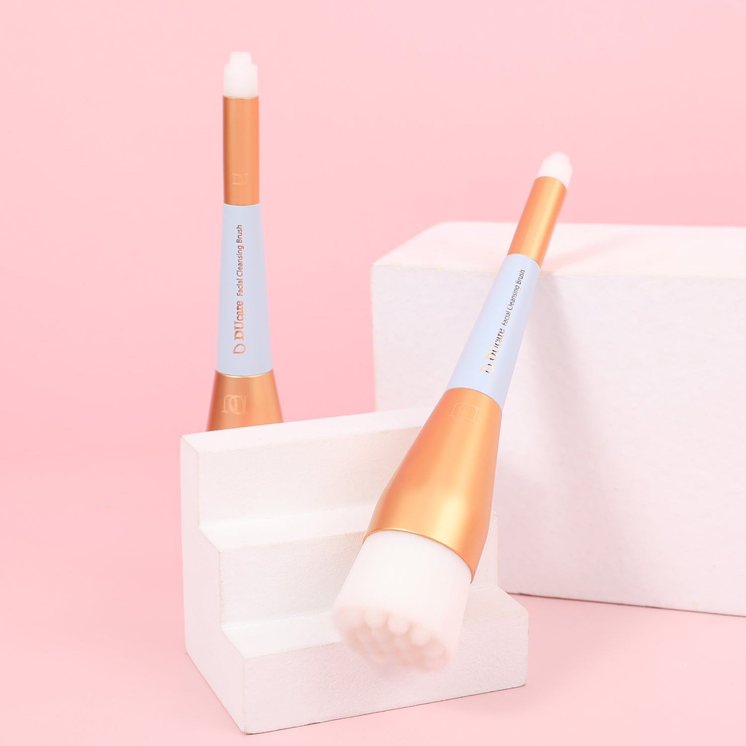 ducare-double-ended-facial-cleaning-brush