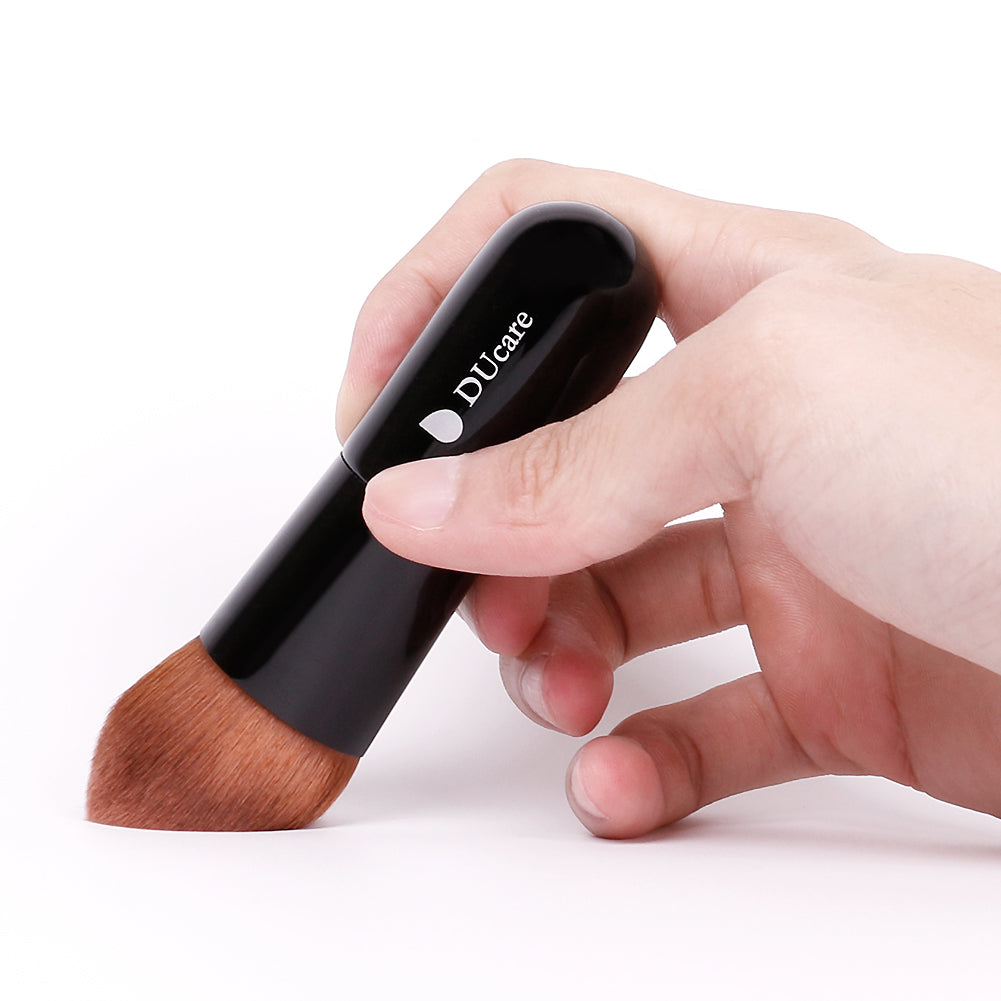 flat-top-kabuki-foundation-brush