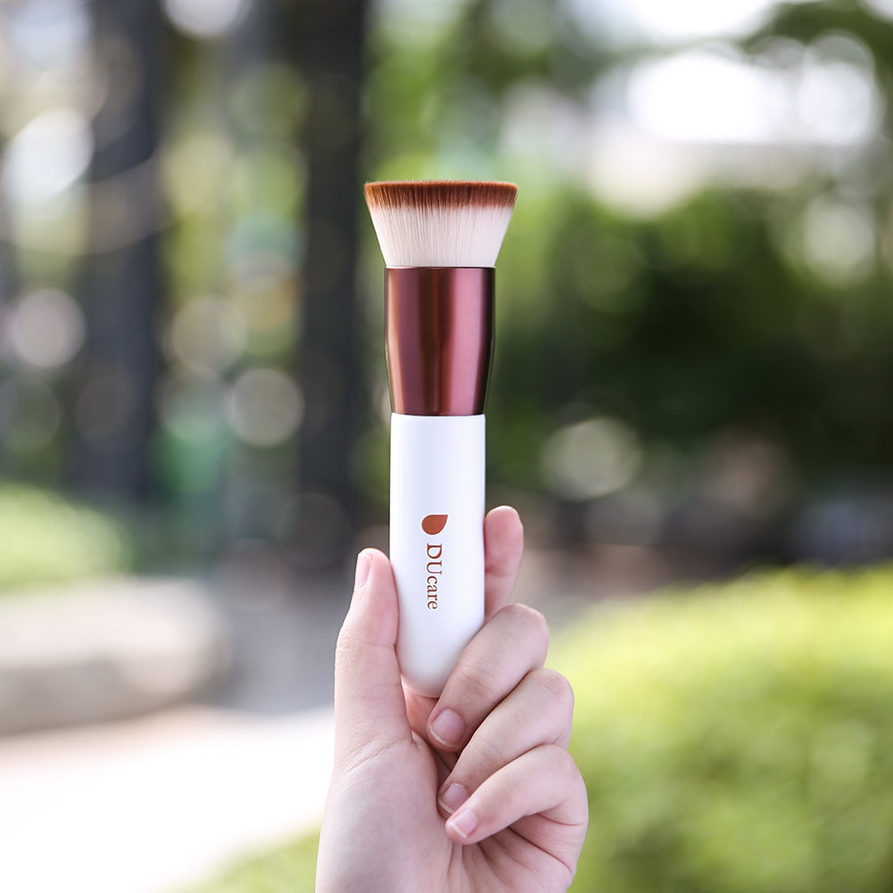 foundation-makeup-brush